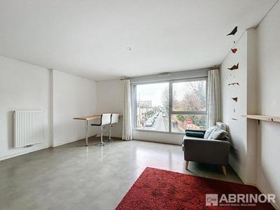 Studio - 33 m² - 1 pièce