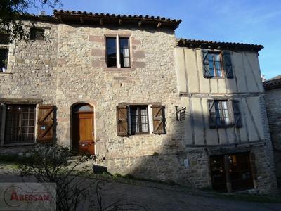 Maison de village - 130 m² - 5 pièces