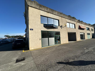 Local commercial - 560 m²