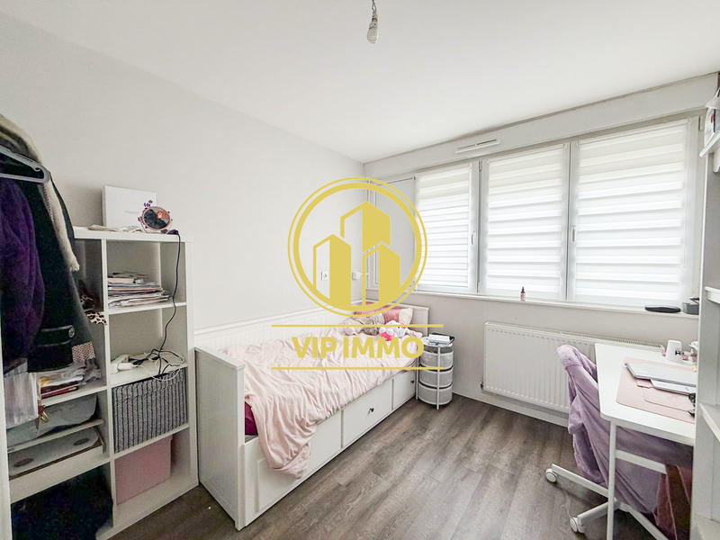 Maison - 111 m² - 7 pièces