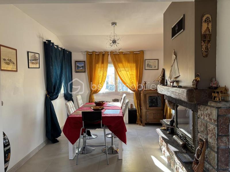 Maison traditionnelle - 145 m² - 4 pièces