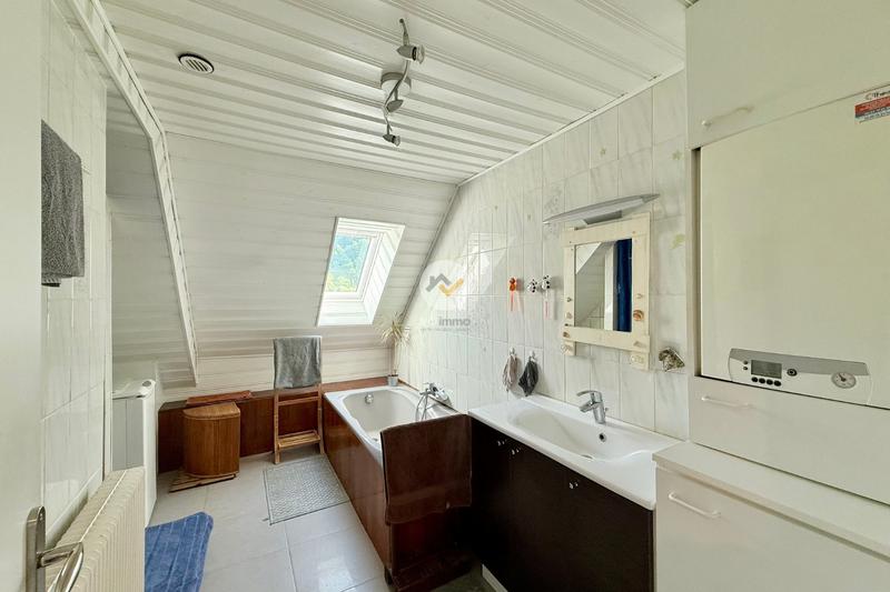 Appartement - 86 m² - 5 pièces