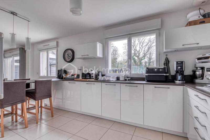 Maison traditionnelle - 138 m² - 6 pièces