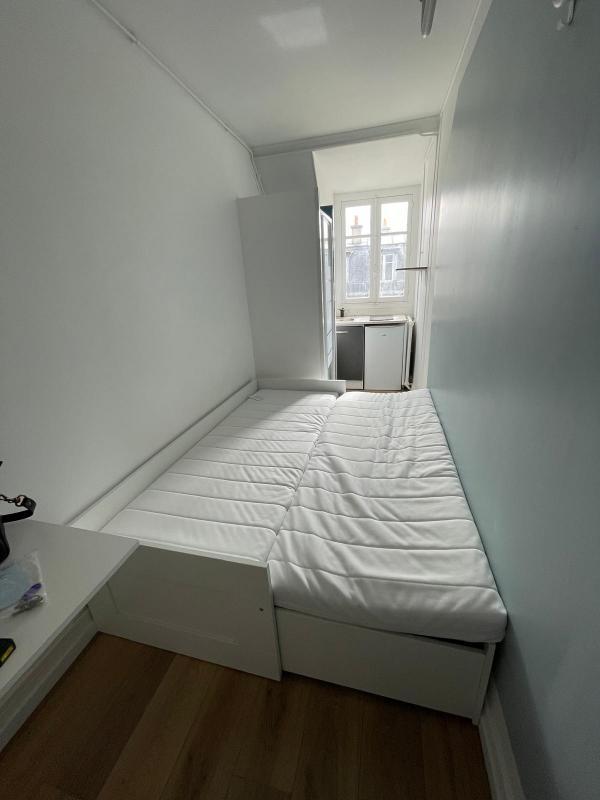 Chambre - 24 m² - 1 pièce