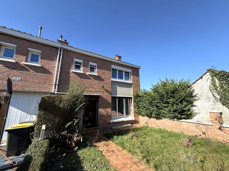 Maison - 82 m² - 4 pièces