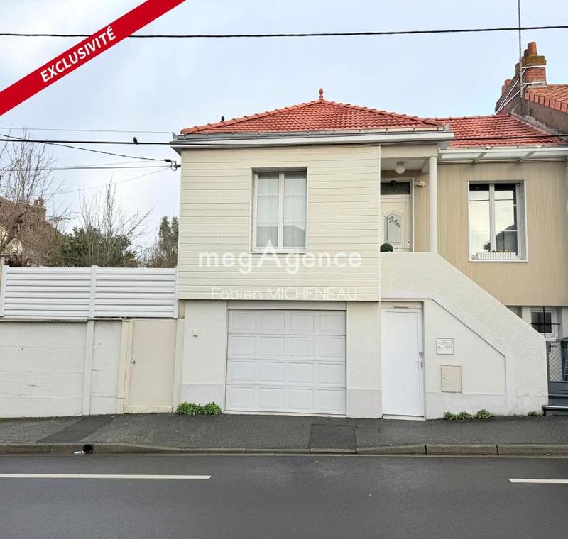 Maison - 121 m² - 6 pièces