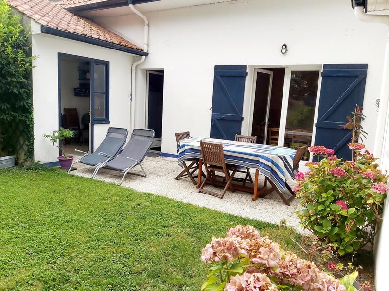 Maison - 202 m² - 8 pièces