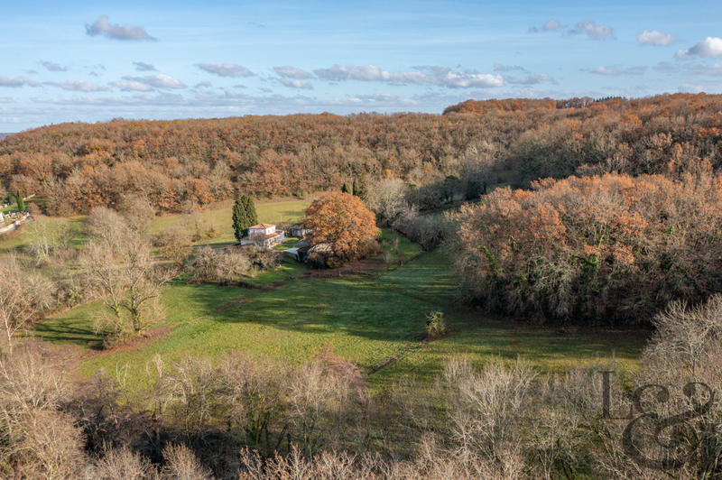 Maison - 196 m² - 6 pièces