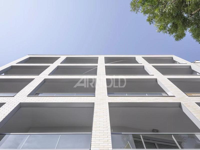 Appartement - 98 m² - 5 pièces