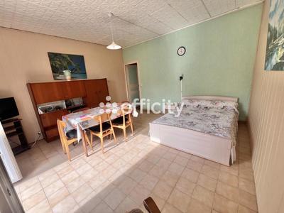 Maison - 92 m² - 7 pièces