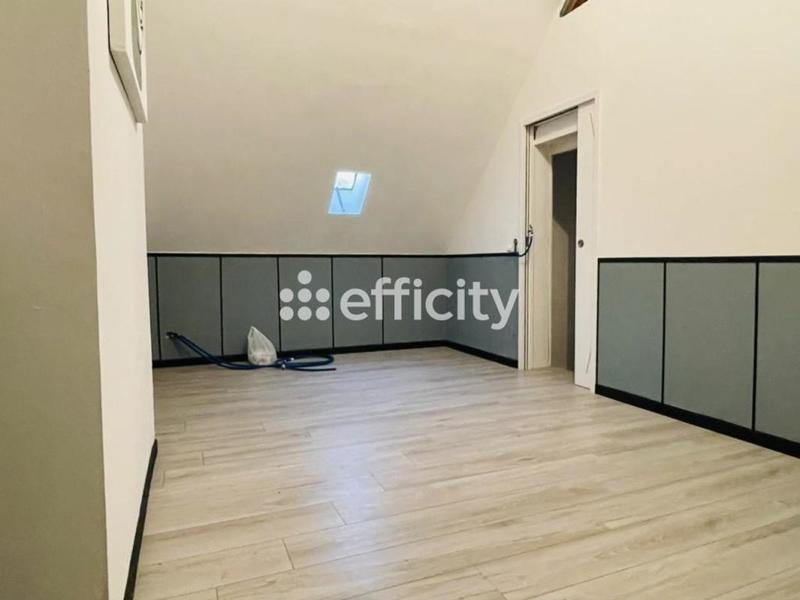 Maison - 102 m² - 5 pièces
