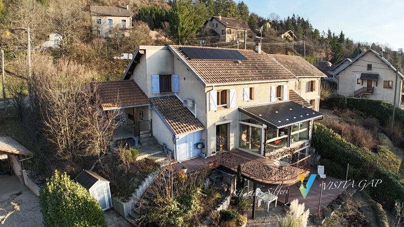 Maison - 159 m² - 6 pièces