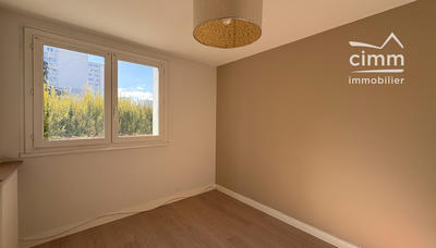 Appartement - 89 m² - 4 pièces