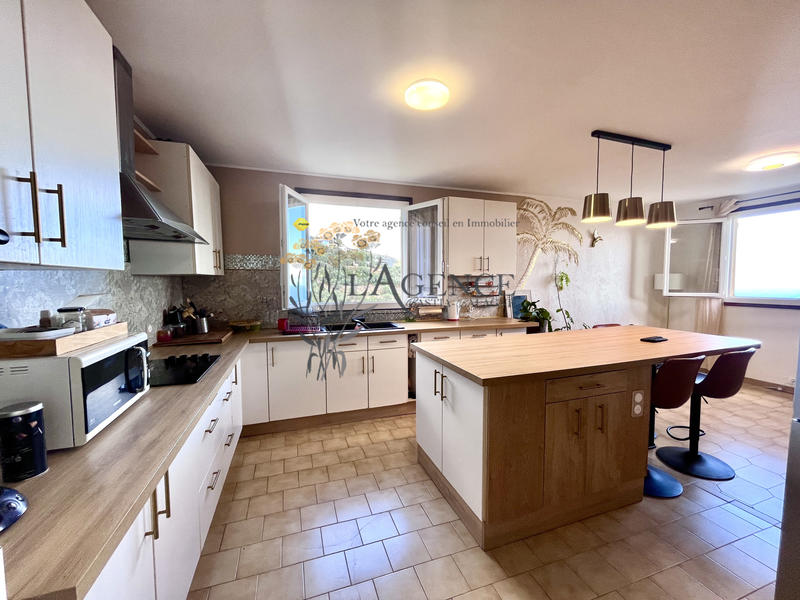 Maison - 135 m² - 6 pièces