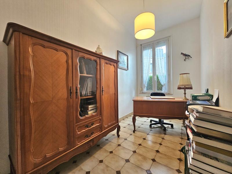 Maison - 145 m² - 9 pièces