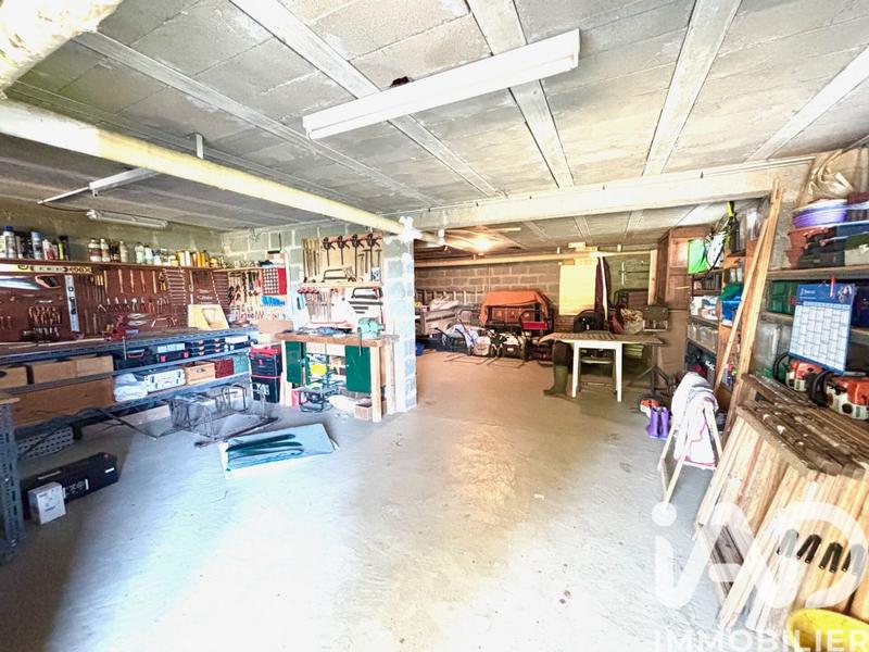 Maison - 180 m² - 9 pièces