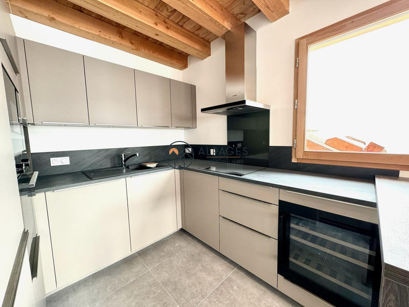 Châlet - 257 m² - 10 pièces