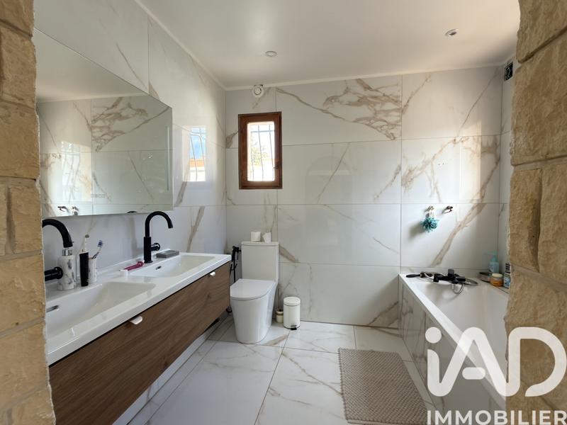 Maison - 179 m² - 5 pièces