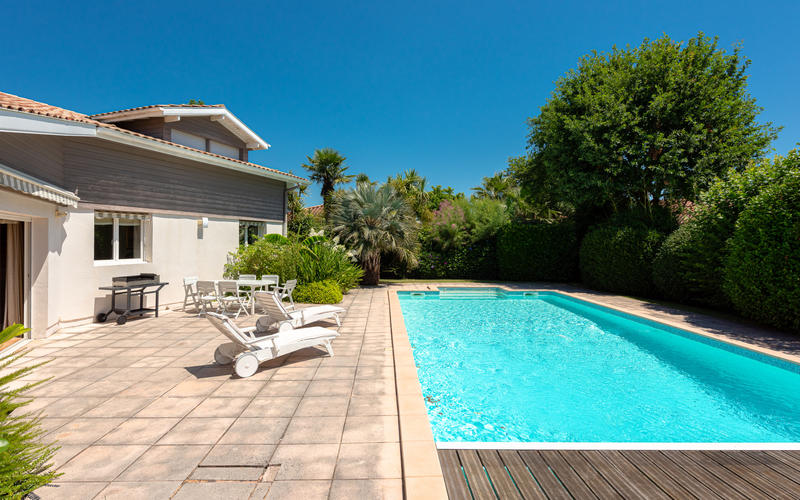 Maison - 230 m² - 5 pièces