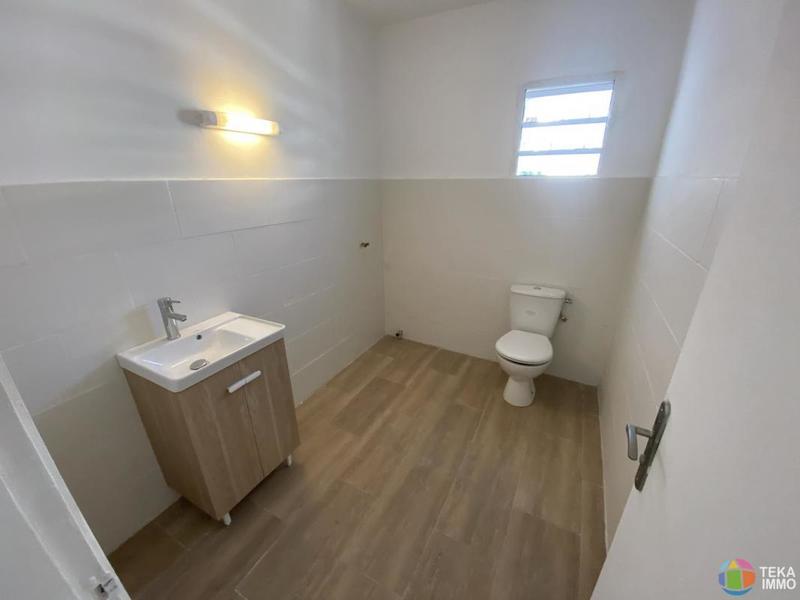 Bureau - 30 m² - 2 pièces