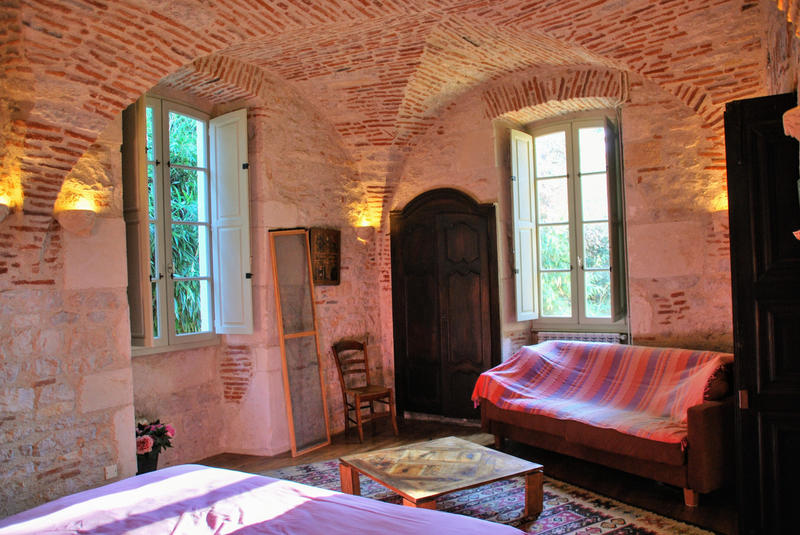 Maison - 435 m² - 10 pièces