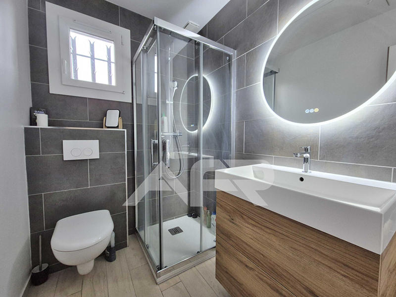 Maison - 138 m² - 5 pièces