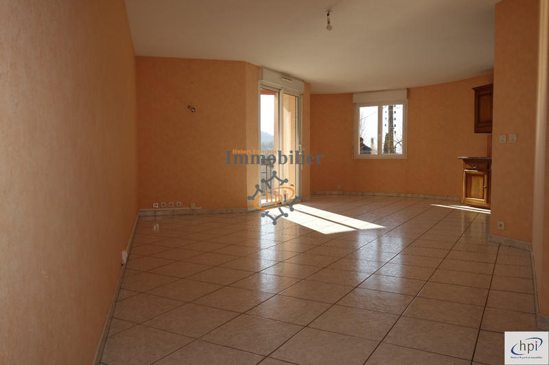 Appartement - 75 m² - 3 pièces