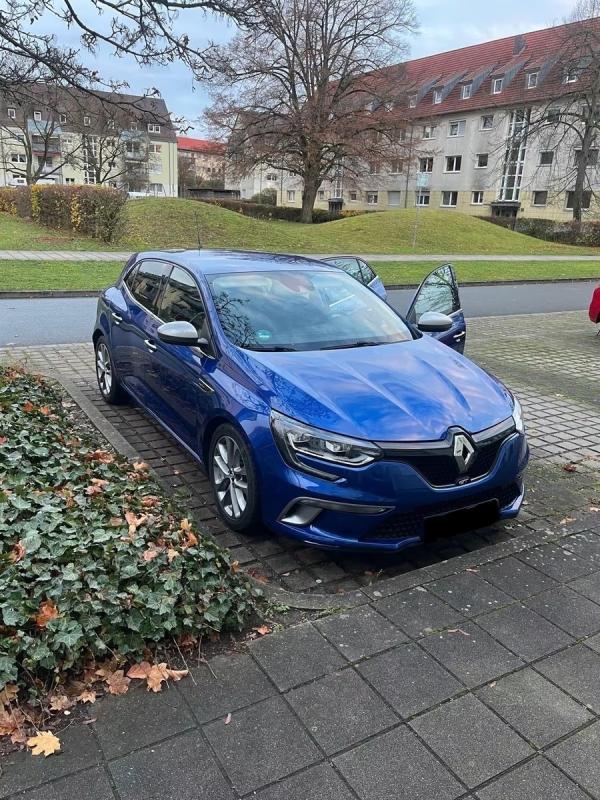 Renault Mégane IV Gt Edc 205ch 4control Camera de Recul Bose Park Assist