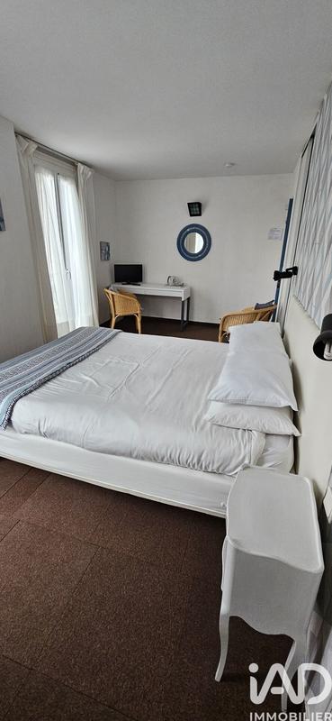 Maison - 356 m² - 15 pièces