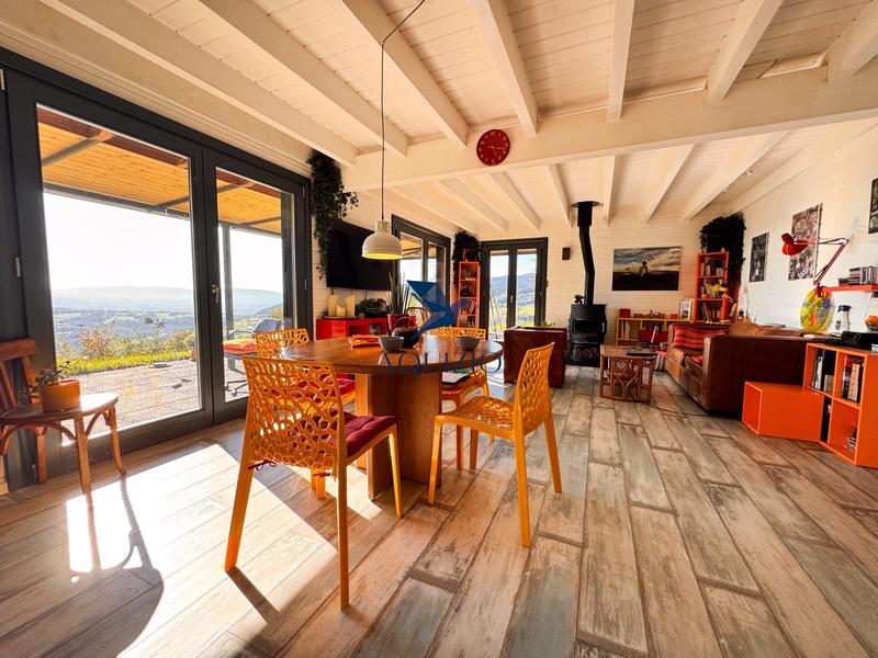 Maison - 83 m² - 3 pièces