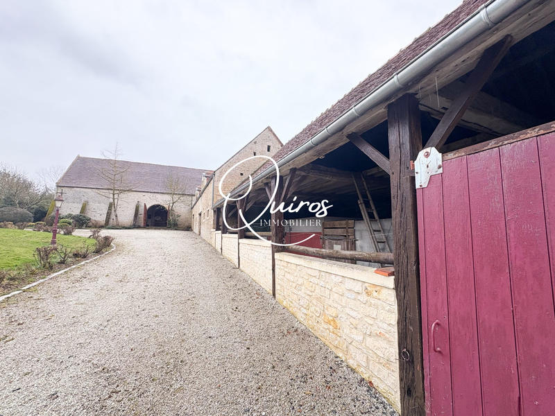 Bastide - 300 m² - 7 pièces