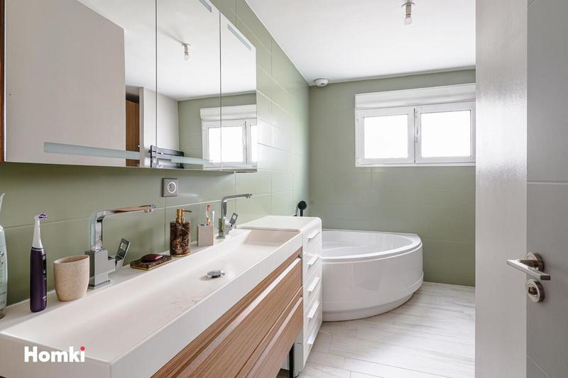 Maison - 155 m² - 6 pièces