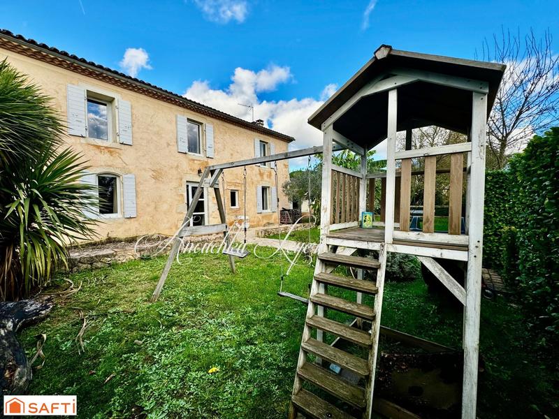 Maison de maîtres - 210 m² - 8 pièces