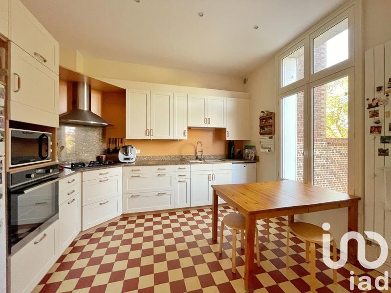 Maison - 194 m² - 8 pièces