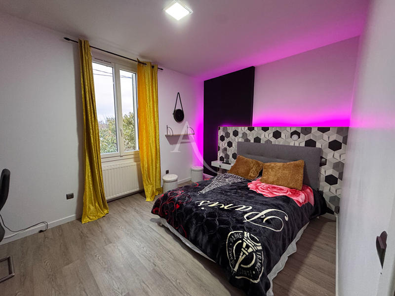 Maison - 88 m² - 4 pièces