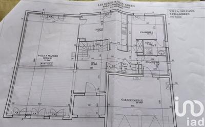 Maison - 234 m² - 8 pièces