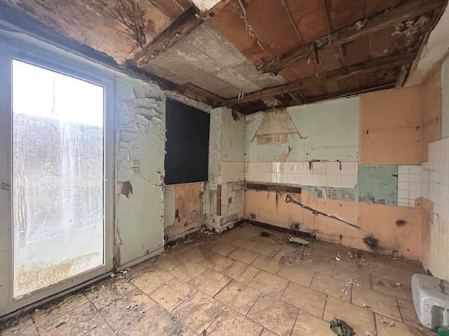 Immeuble - 150 m² - 8 pièces