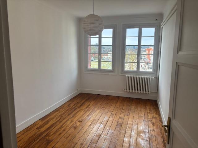 Appartement - 106 m² - 3 pièces