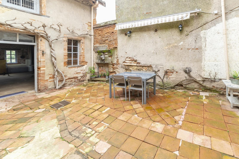 Maison - 225 m² - 7 pièces