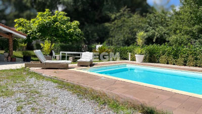 Maison - 150 m² - 7 pièces