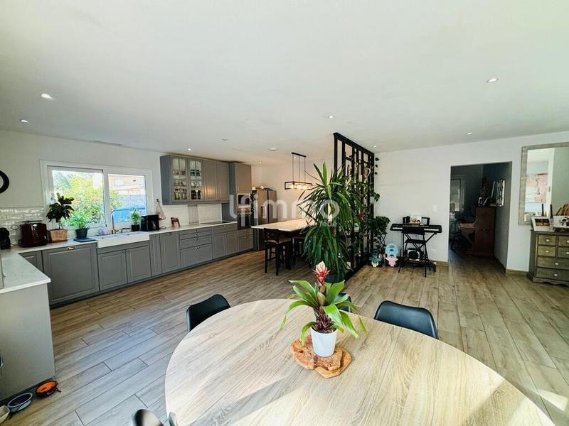 Maison - 146 m² - 6 pièces