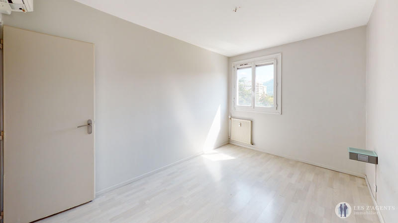 Appartement - 88 m² - 4 pièces