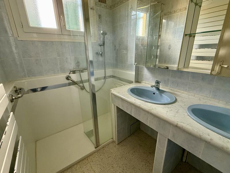 Maison - 111 m² - 6 pièces