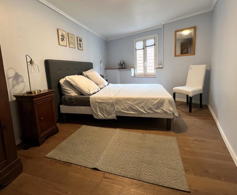 Maison traditionnelle - 250 m² - 8 pièces