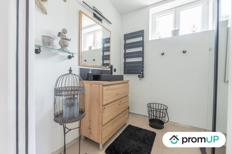 Maison contemporaine - 203 m² - 5 pièces