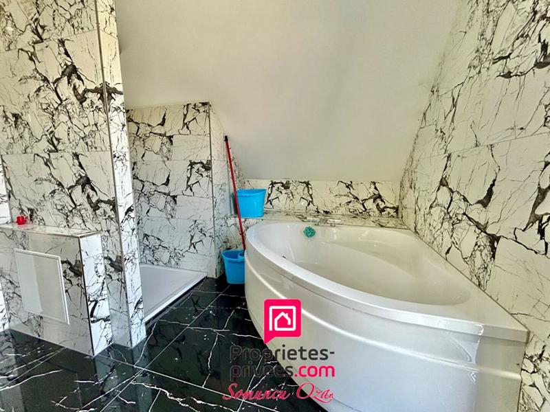 Maison - 150 m² - 5 pièces