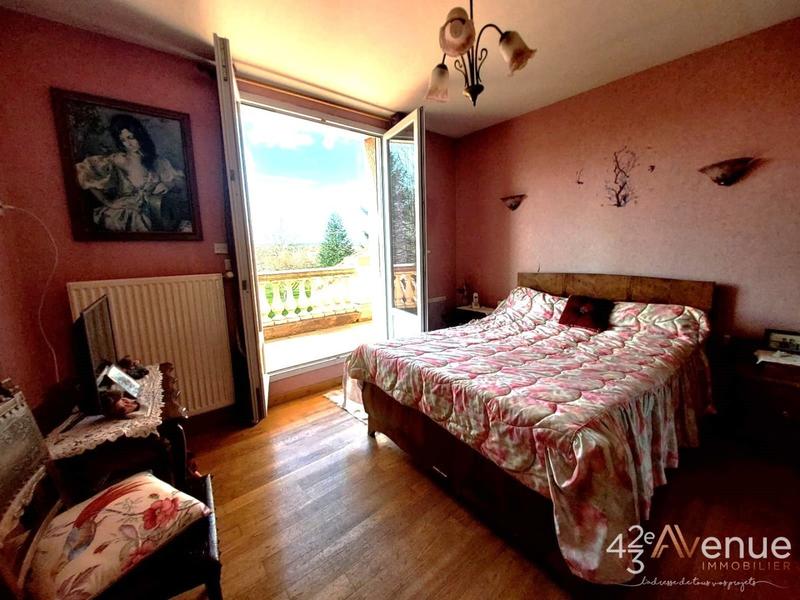 Maison - 170 m² - 7 pièces