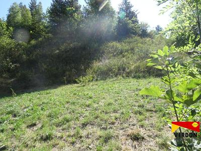 Terrain constructible - 800 m²