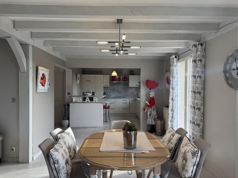 Maison - 96 m² - 4 pièces