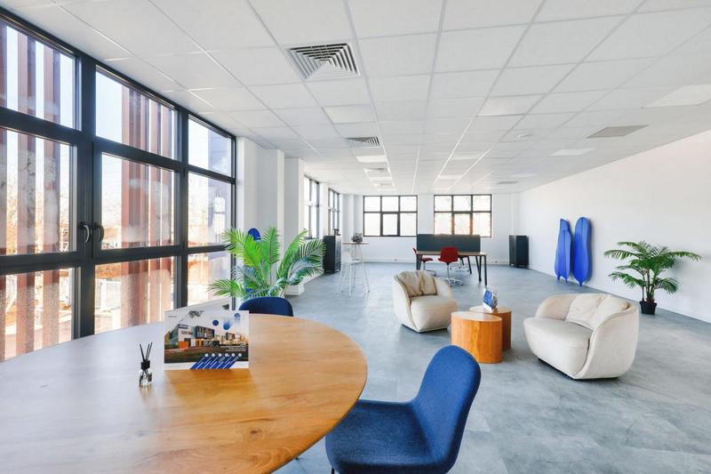 Local d'activité / Entrepôt - 533 m²